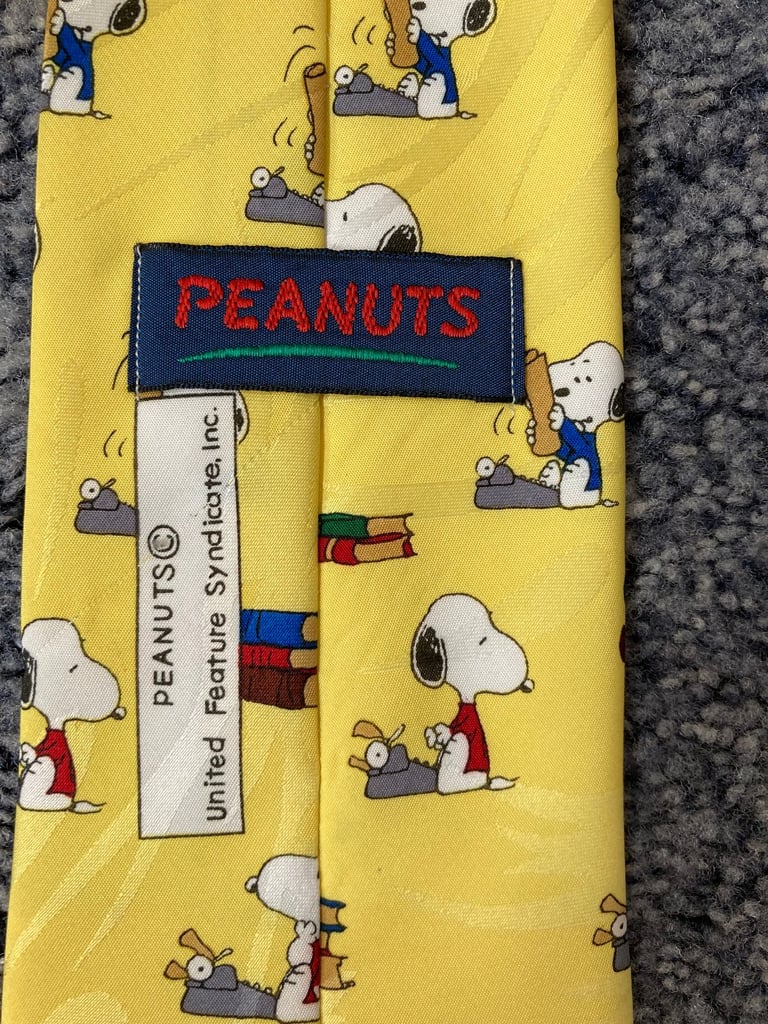 Peanuts Snoopy Mens Tie – post or collect