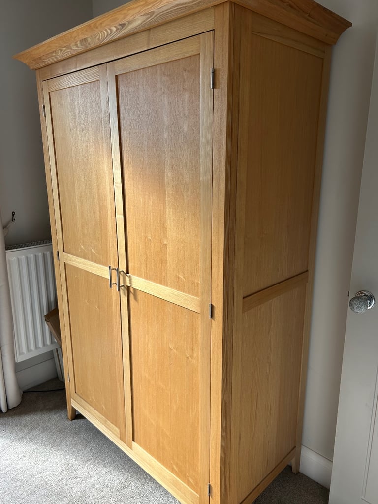 image for Oak Wardrobe
