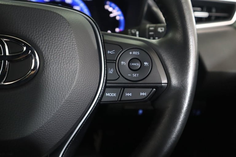 2021 Toyota Corolla 1.8 VVT-h Icon Tech Touring Sports CVT Euro 6 (s/s) 5dr Estate PETROL/ELECTRI...