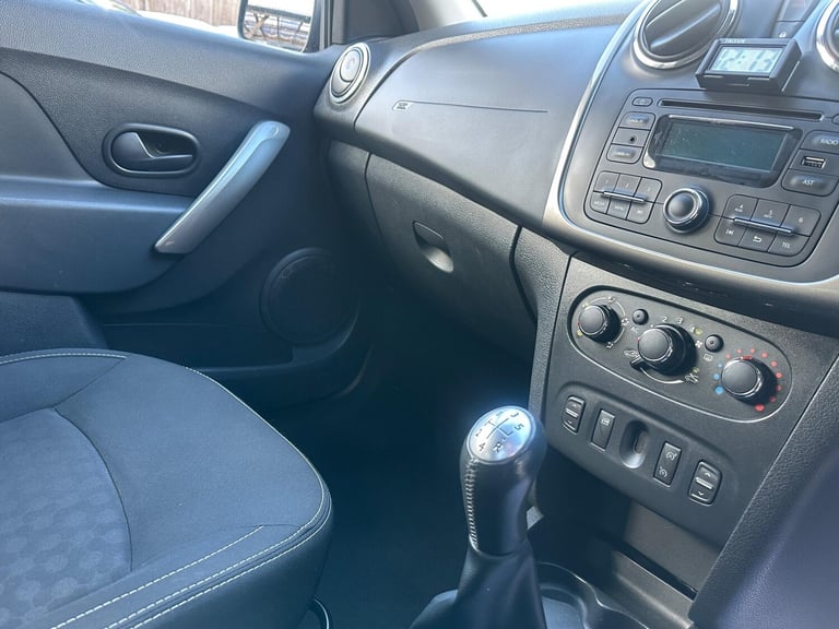 2013 Dacia Sandero 0.9 TCe Laureate Euro 5 5dr HATCHBACK Petrol Manual