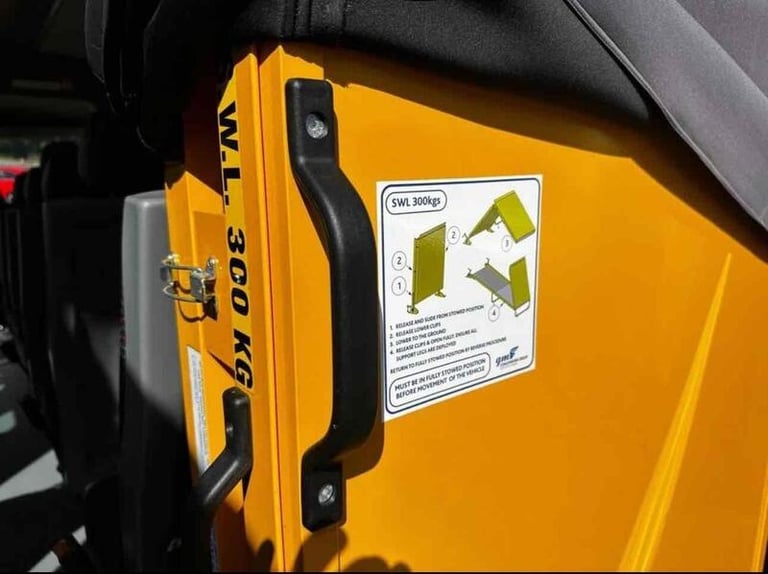 2017 Peugeot Boxer 2.0 BlueHDi H2 Window Van 130ps NA DIESEL Manual