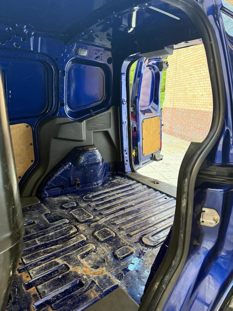 2015 Ford Transit Courier 1.6 TDCi Trend L1 Euro 5 5dr PANEL VAN Diesel Manual