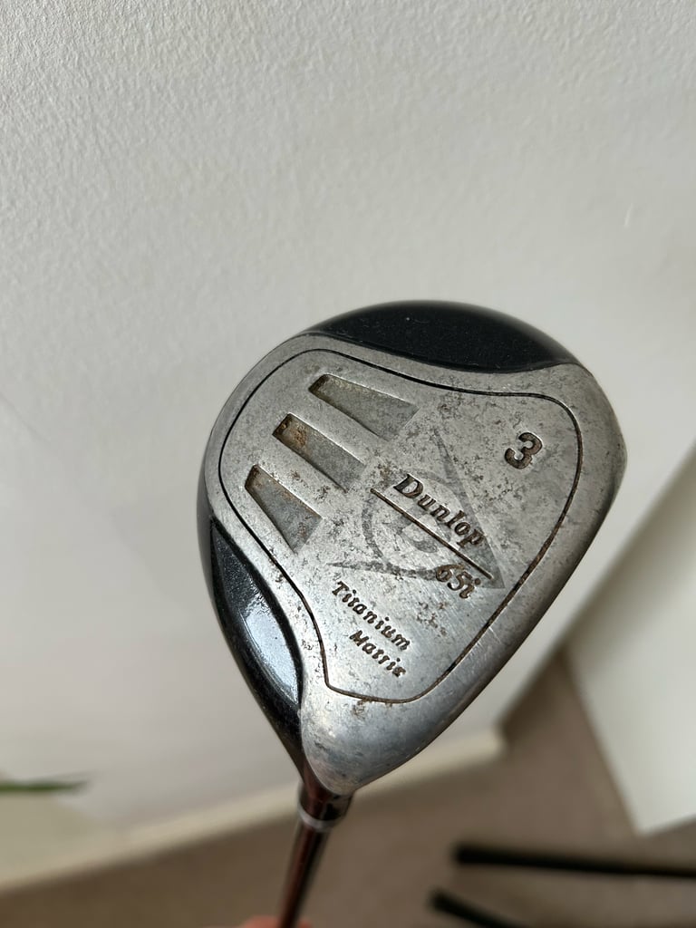 Set of 15 Dunlop clubs with case