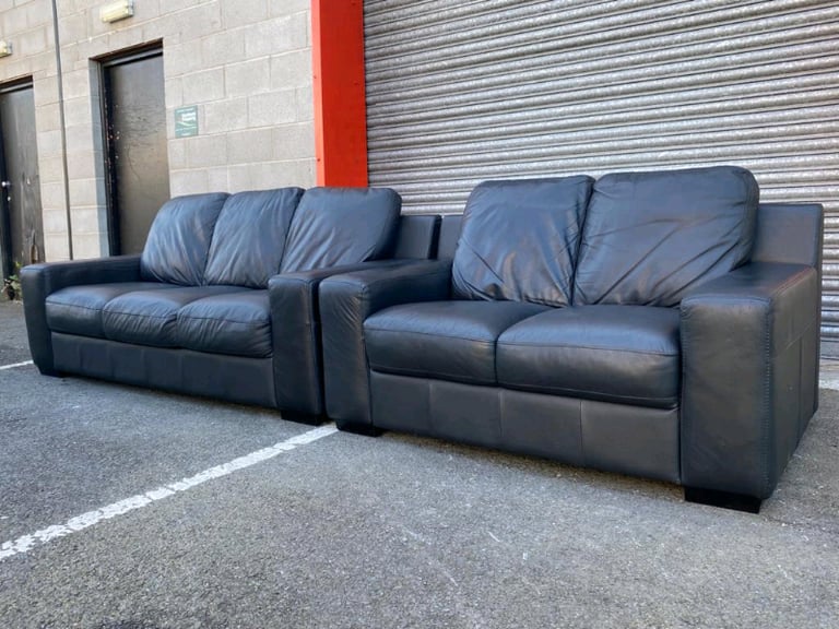 Black Leather 2 and 3 Seater Sofas by VIOLINO