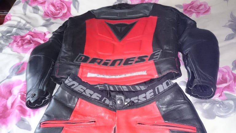 Dainese 2 piece leathers