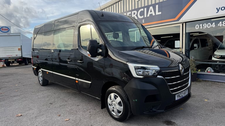 2022 Renault Master LM35dCi 135 Business+  LWB Medium Roof Crew Van Crew Van Diesel Manual