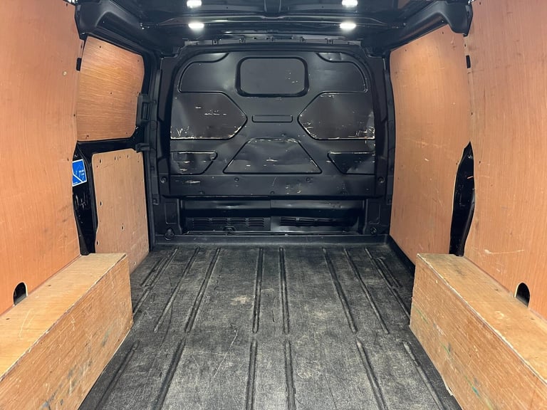 2021 Ford Transit Custom 2.0 300 EcoBlue Limited L1 H1 Euro 6 (s/s) 5dr PANEL VAN Diesel Manual