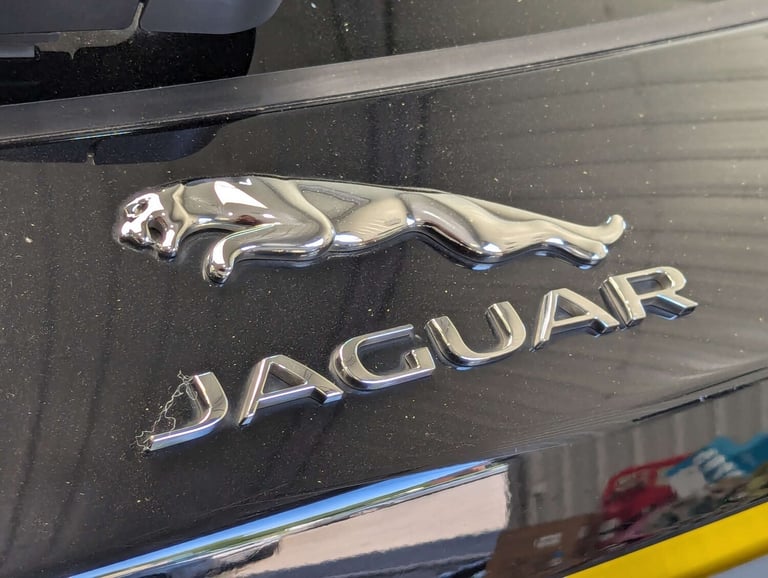 2016 Jaguar F-Pace 2.0 F-PACE R-Sport AWD D Auto 4WD 5dr SUV Diesel Automatic