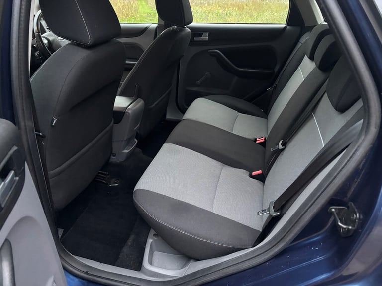 2010 Ford Focus 1.6 TDCi Zetec 5dr [110] [DPF] HATCHBACK Diesel Manual