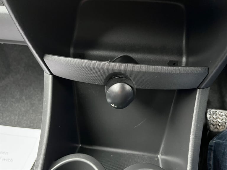 2013 Citroen C1 VTR Hatchback Petrol Manual