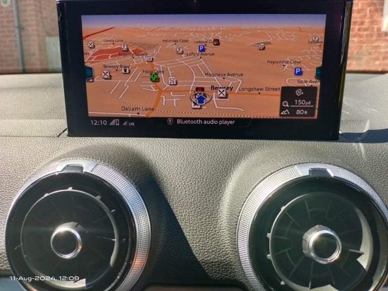 Audi 2024 Q2 S LINE BLACK SUV 1.5 35 TFSI