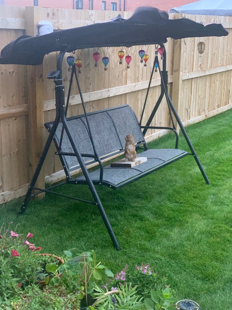 image for 3 seater swing