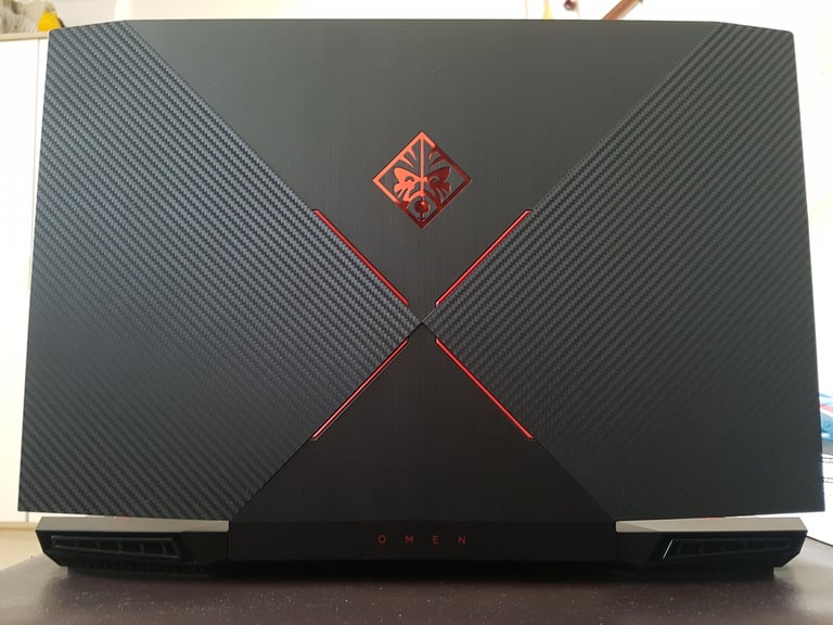image for HP OMEN i7-7700HQ GTX 1060 gaming laptop