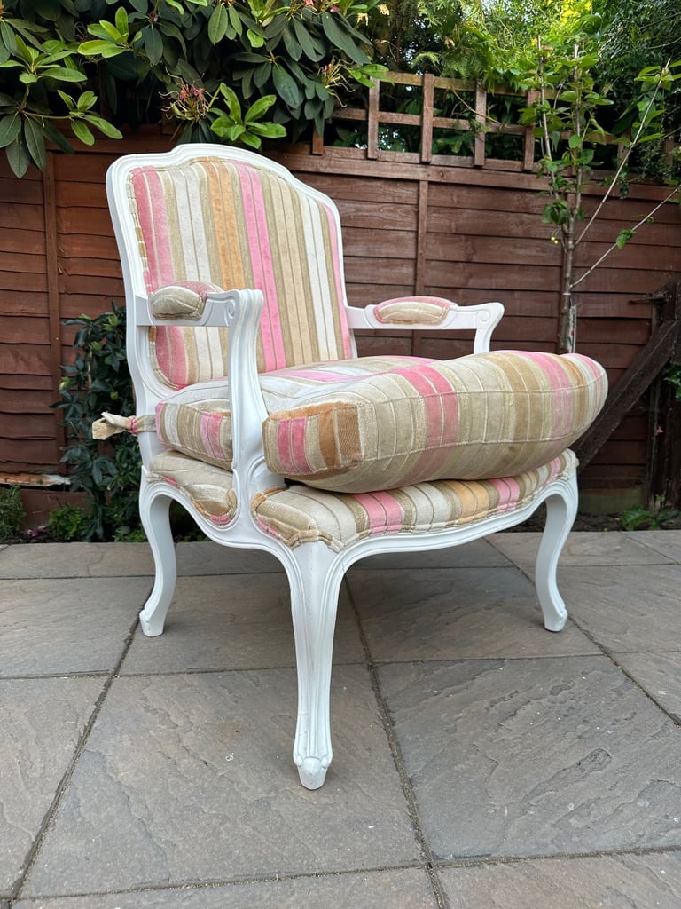 Elegant French Louis XVI Style Fabric Armchair - Great Condition