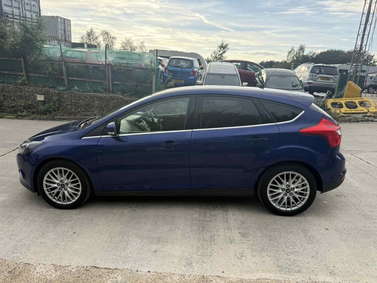 2014 Ford Focus 1.0 EcoBoost Zetec Navigator 5dr HATCHBACK Petrol Manual