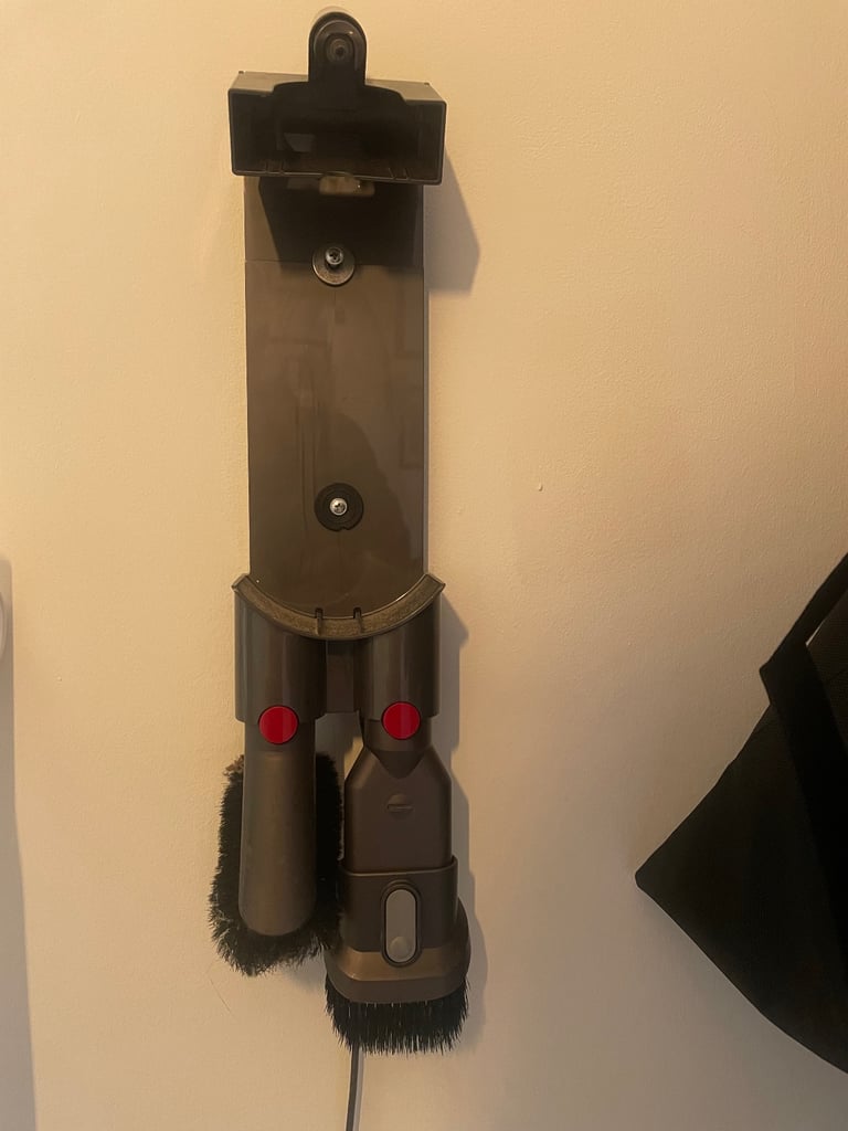 image for Dyson charging station. Used for V8 Animal but may fit other models 