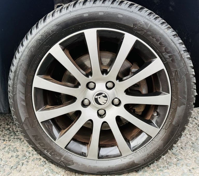 2013 Skoda Yeti 2.0 TDI Laurin &amp; Klement SUV 5dr Diesel Manual 4WD Euro 5 (170 ps) HATCHBACK ...