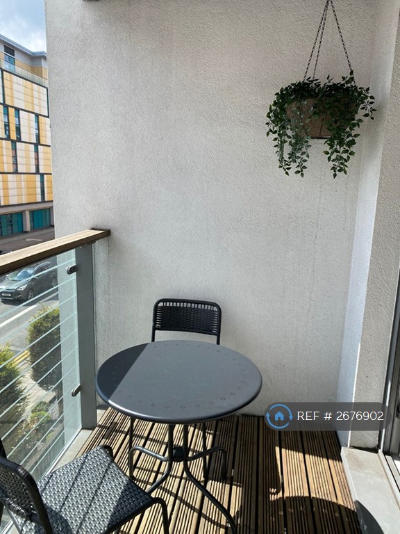 2 bedroom flat in Skyline, Birmingham, B1 (2 bed) (#2676902)