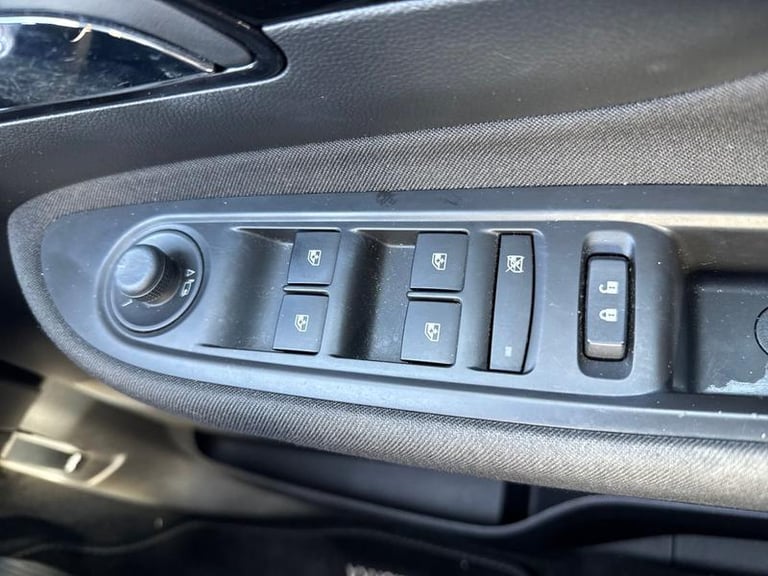 2019 Vauxhall Mokka X 1.4i Turbo Active SUV 5dr Petrol Auto Euro 6 (140 ps) Automatic SUV Petrol ...