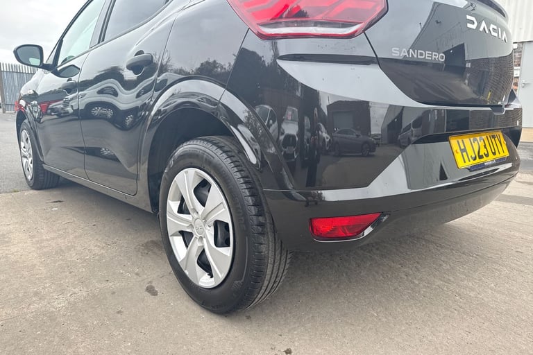 2023 Dacia Sandero 100946 Hatchback Petrol Manual