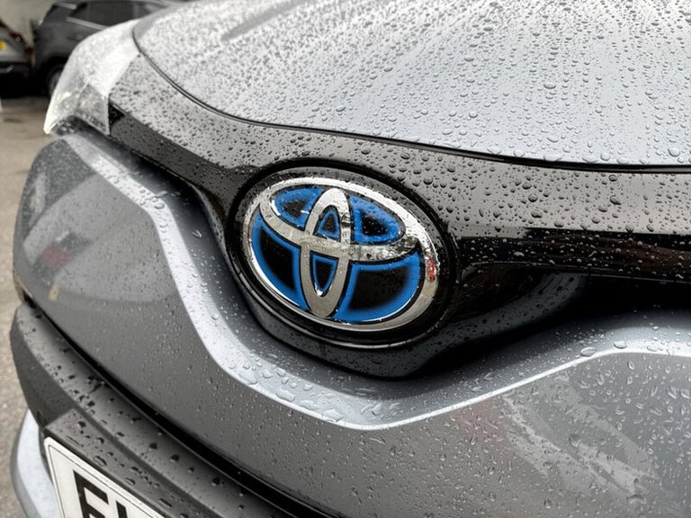  Toyota C-HR VVT-h Icon SUV HYBRID Automatic