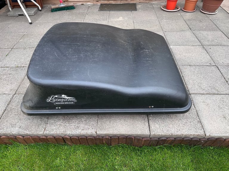 Car roof storage / box - Auto-Plas 415 Litre Black Roof Box with Fittings