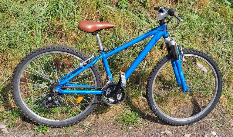 image for Aluminium frame small adults/Junior bike 