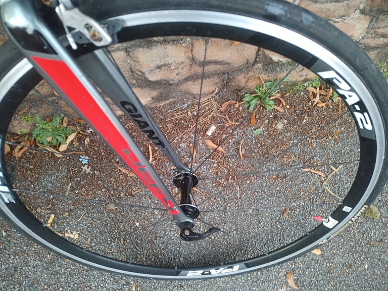 GIANT DEFY XS Light Weight Road Bike VGC