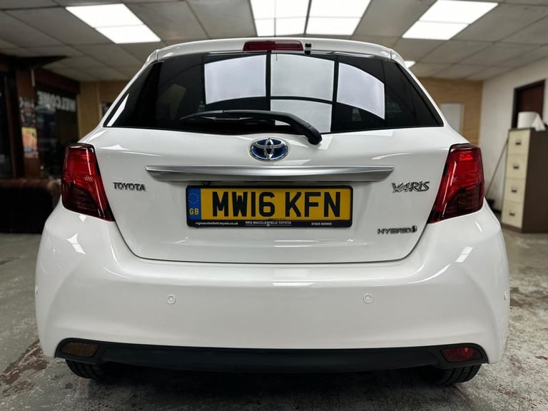 2016 Toyota Yaris 1.5 Hybrid Icon 5dr CVT HATCHBACK PETROL/ELECTRIC Automatic