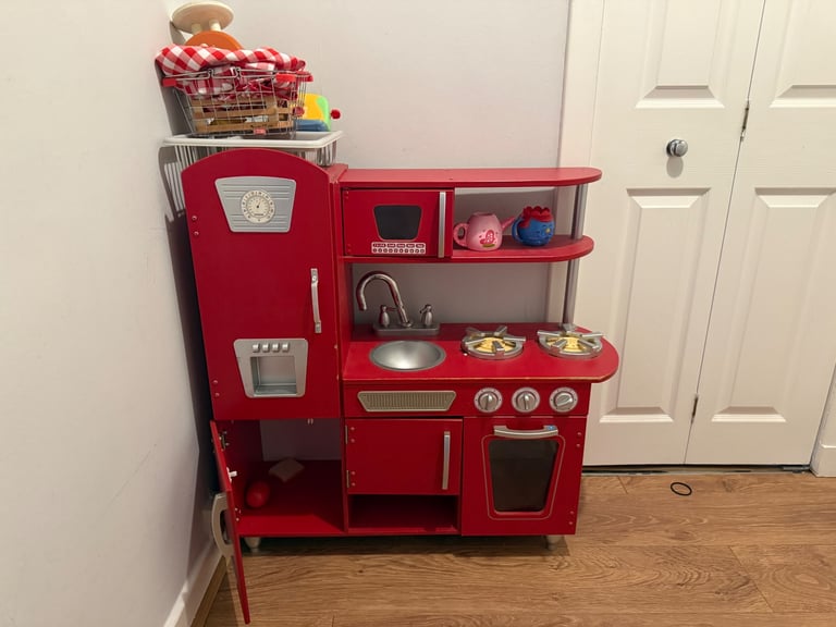 image for Kid kitchen set free