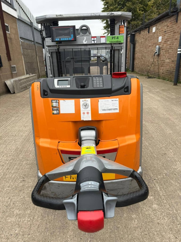 STILL EXV 14 Electric Pallet Truck / Stacker (Battery Nearly New DEC 2024)