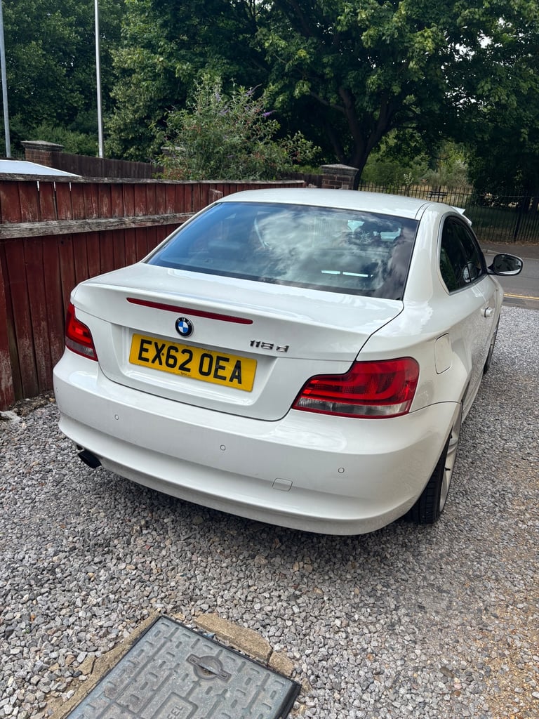 BMW, 1 SERIES, Coupe, 2012, Manual, 1995 (cc), 2 doors
