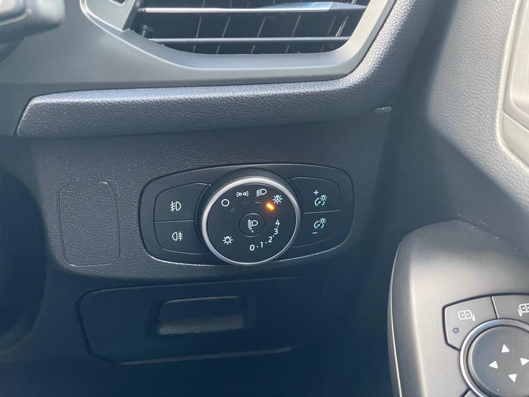 2020 Ford Focus 1.0T EcoBoost Titanium Euro 6 (s/s) 5dr HATCHBACK Petrol Manual