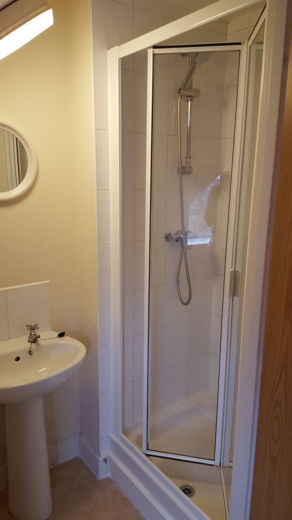 1 bed flat to rent in Redfield