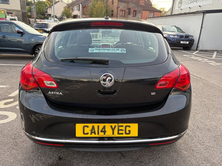 2014 Vauxhall Astra 1.6 16v Excite Hatchback 5dr Petrol Manual Euro 5 (115 ps)