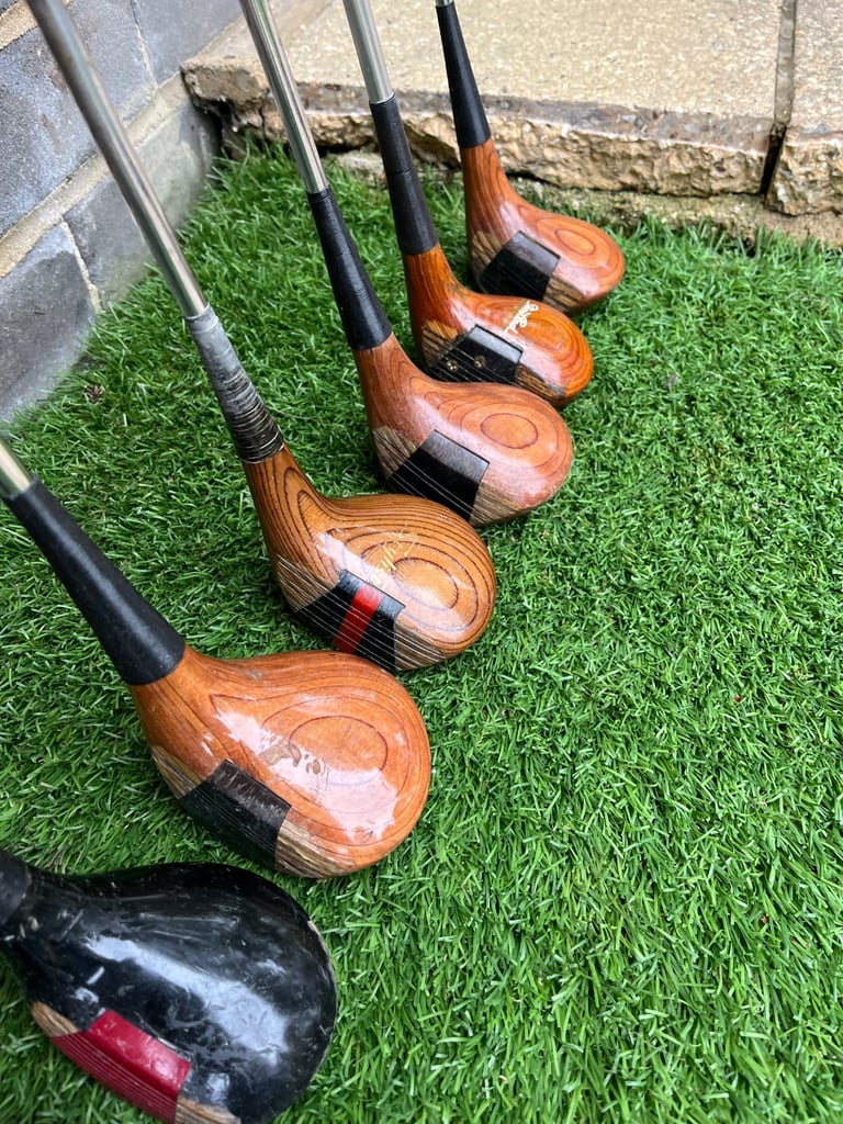 Men’s Left Handed Golf Clubs £10 Each 