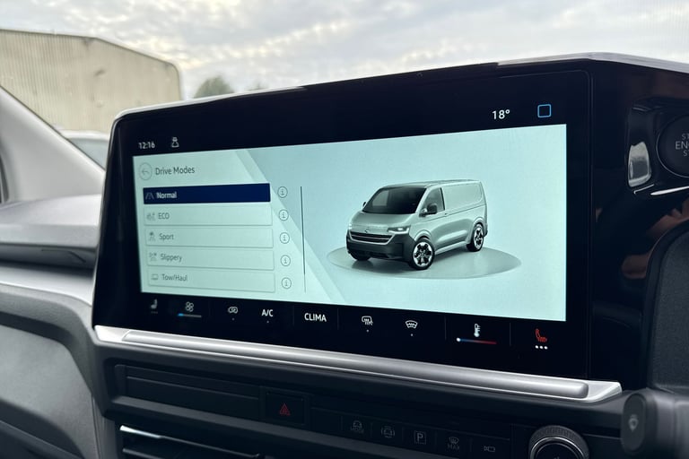 2025 Volkswagen Transporter 2.0 TDI 150 Commerce Pro Van Auto PANEL VAN DIESEL Automatic