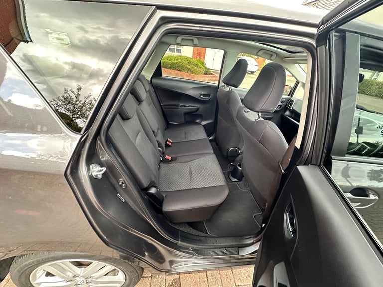 2011 Toyota Verso 1.33 Dual VVT-i T Spirit Euro 5 5dr MPV Petrol Manual