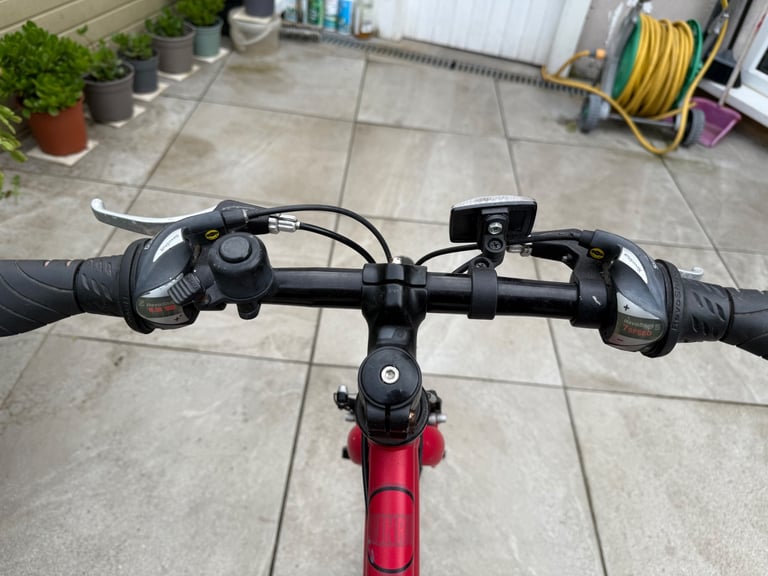 Carrera Saruna Junior Hybrid Bike - 24" Wheel Red frame for age 8-12 years