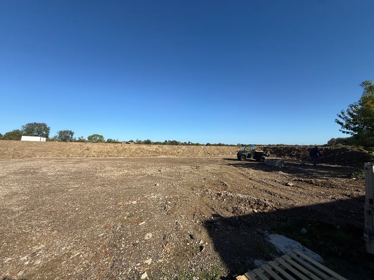Yard Space near Tadley 
