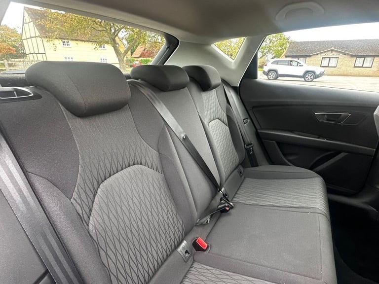 2016 SEAT Leon 1.6 TDI SE Hatchback 5dr Diesel DSG Euro 6 (s/s) (110 ps) Hatchback Diesel Automatic