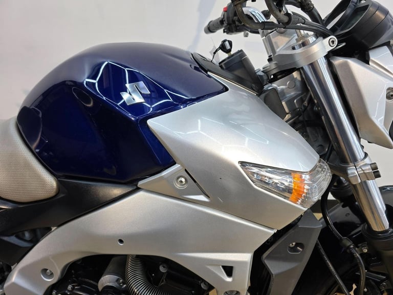 Suzuki GSR600 Blue 2006 - Crash Bungs, Adjustable Levers, Gear Indicator