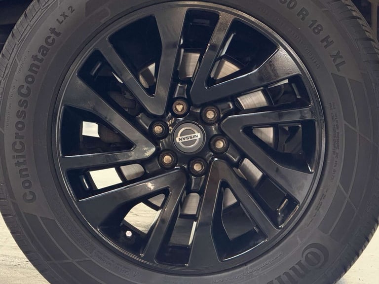 2020 Nissan Navara 2.3 dCi N-Guard Auto 4WD Euro 6 4dr Pickup Diesel Automatic