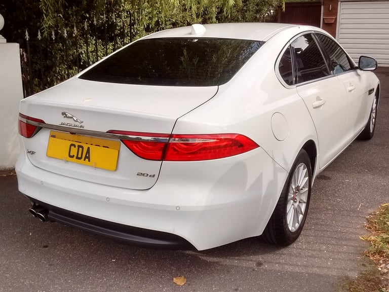 2017 Jaguar XF 2.0d [180] Prestige £35 TAX Chain Replaced 4dr Auto SALOON Diesel Automatic