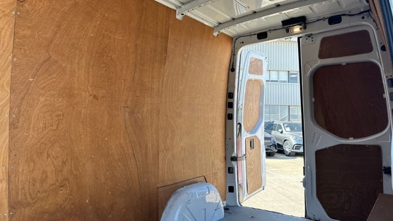 PRICE REDUCED - 2018 Mercedes Benz SPRINTER 314 CDI L2 3.5t H1 VAN – MANUAL – DIESEL – NO VAT