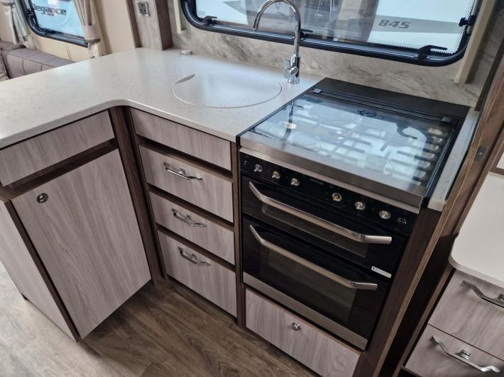 2022 Coachman Lusso II Used Caravan