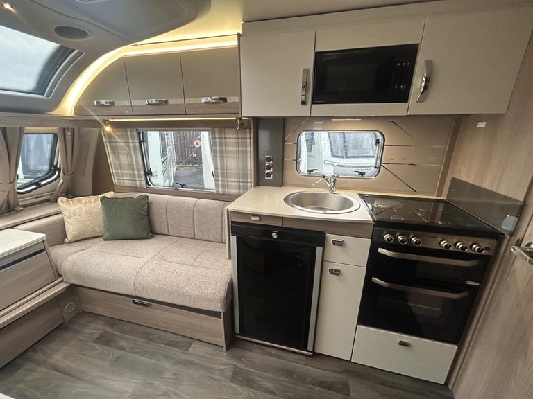 Swift Challenger SE 560 2023