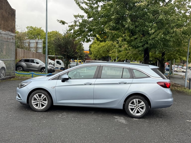2017 Vauxhall Astra 1.6 CDTi ecoFLEX Design Sports Tourer 5dr Diesel Manual