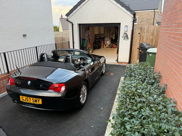 2007 BMW Z4 – Only 35k Miles – Sounds Amazing – reduced to sell!