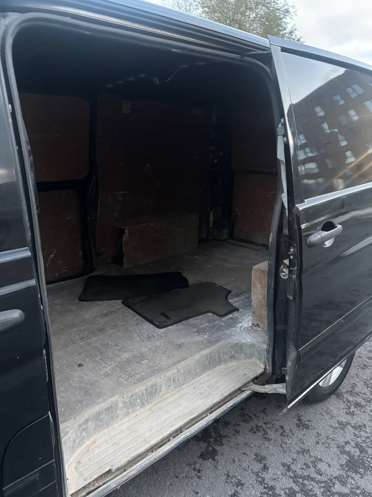 Mercedes Benz Vito 113 2.1 CDI Long panel van